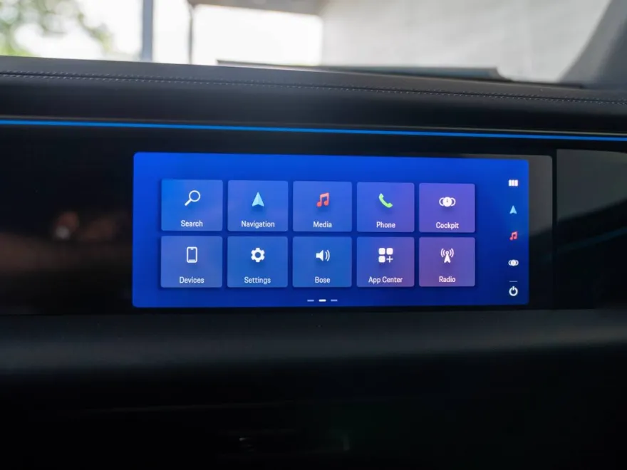 2025 Porsche Macan Electric photo 20