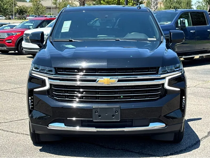 2023 Chevrolet Tahoe LT photo 1
