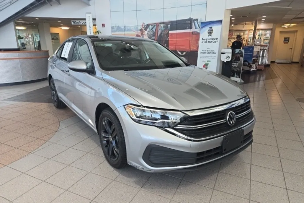 2023 Volkswagen Jetta 1.5T SE photo 1