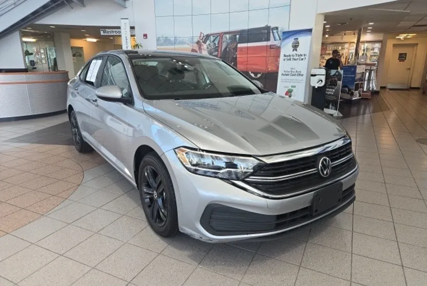 2023 Volkswagen Jetta 1.5T SE photo 1