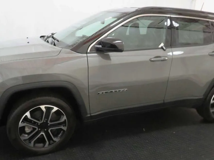 2023 Jeep Compass Limited photo 1