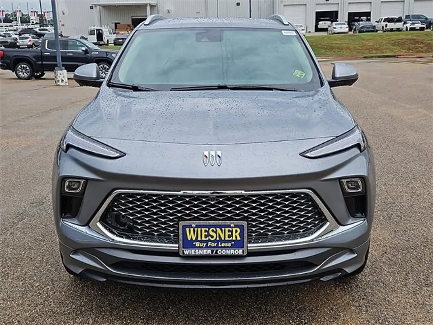 2025 Buick Encore GX Avenir photo 1
