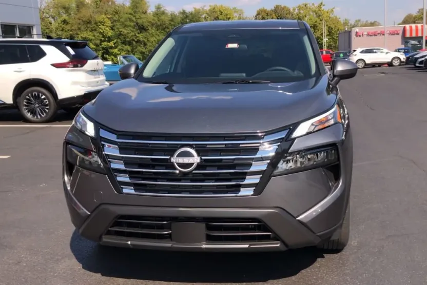 2026 Nissan Rogue SV photo 1