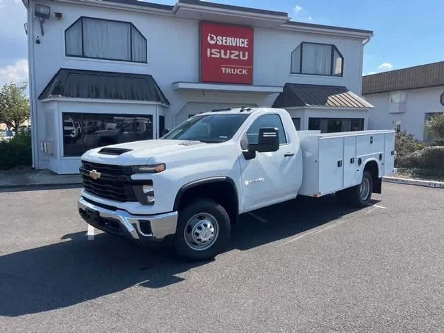 2025 Chevrolet Silverado 3500HD Work Truck photo 1