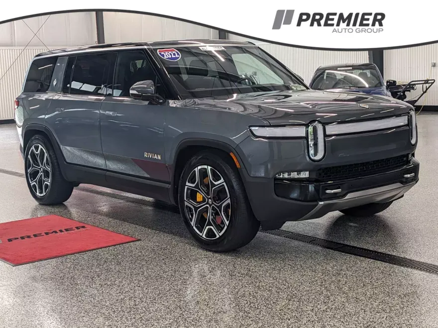 2022 Rivian R1S Launch Edition photo 1