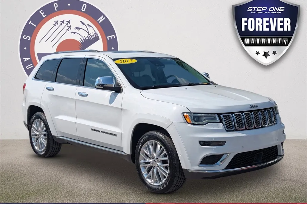2017 Jeep Grand Cherokee Summit photo 1