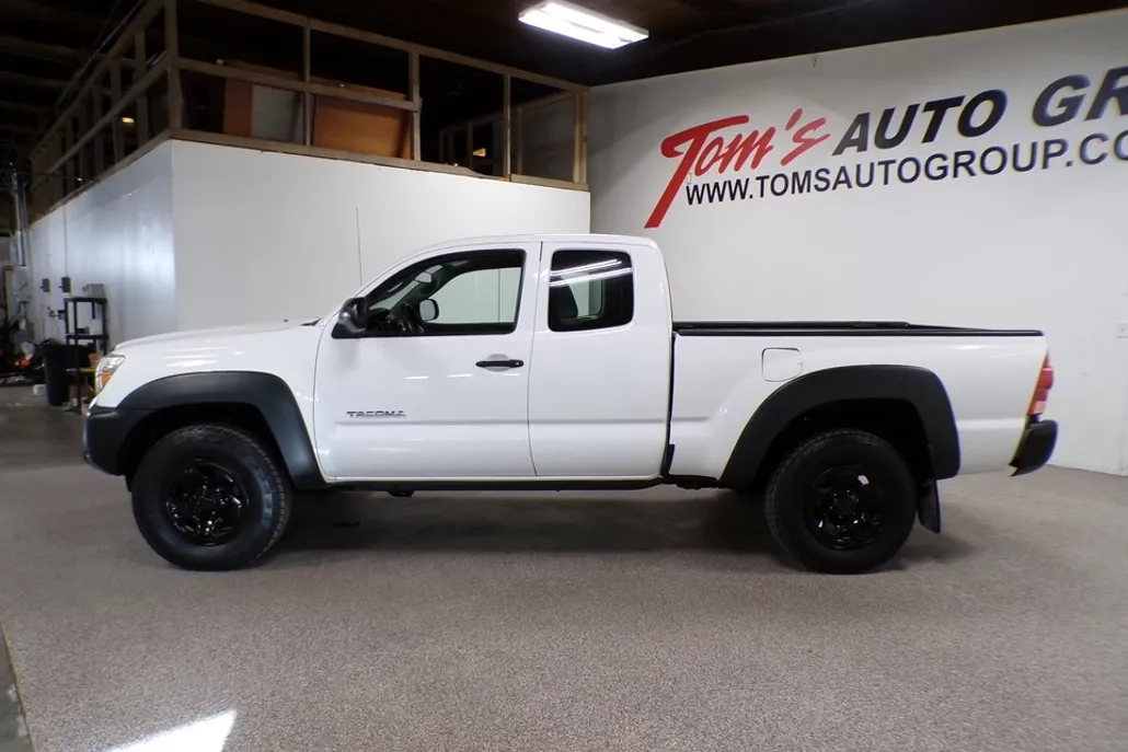 2013 Toyota Tacoma photo 1