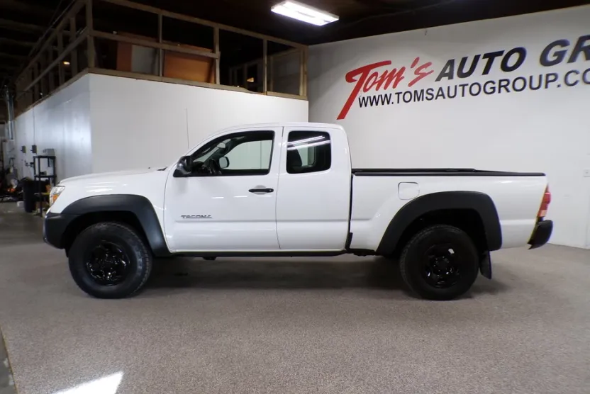 2013 Toyota Tacoma photo 1