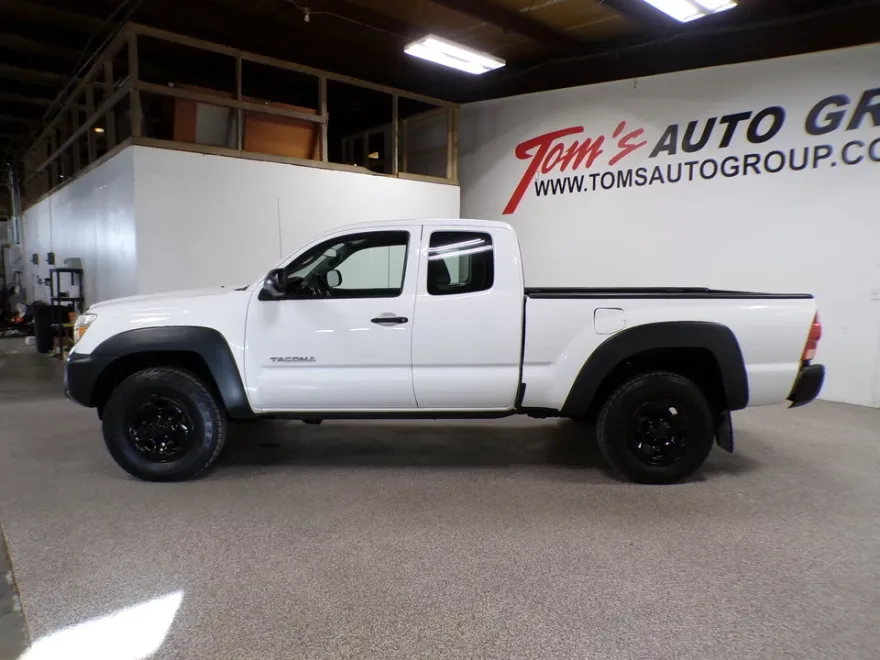 2013 Toyota Tacoma photo 1