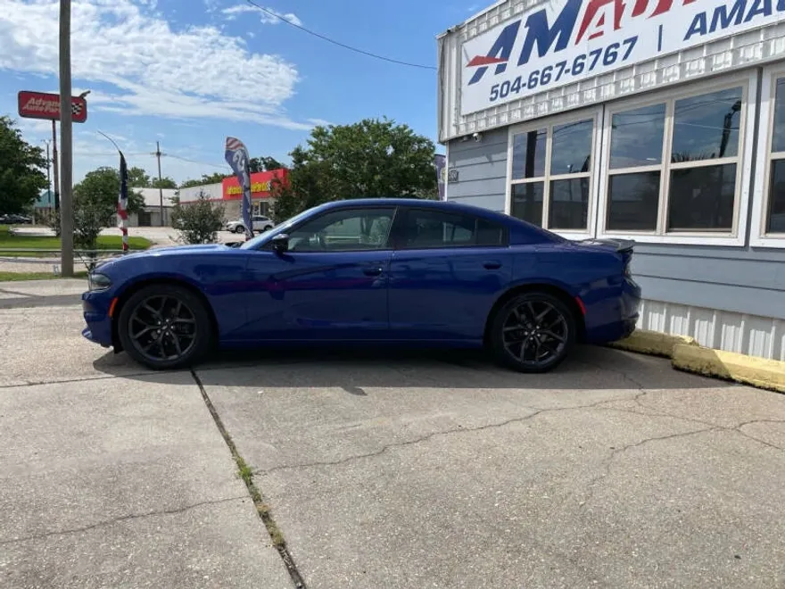 2019 Dodge Charger SXT photo 1