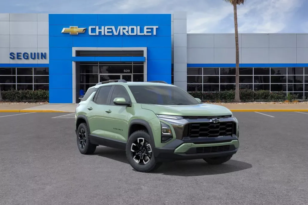 2026 Chevrolet Equinox ACTIV photo 1