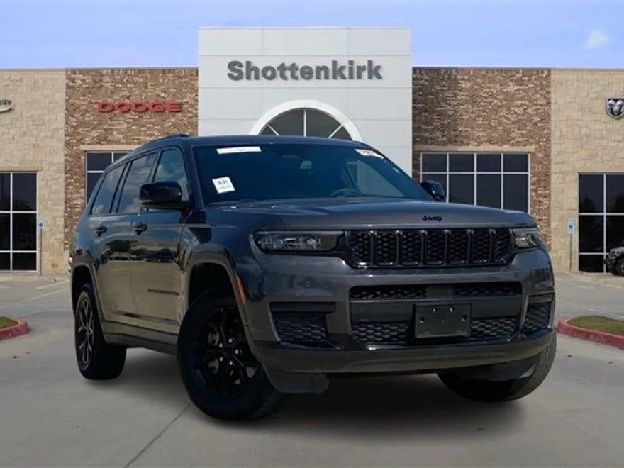 2024 Jeep Grand Cherokee Altitude photo 1