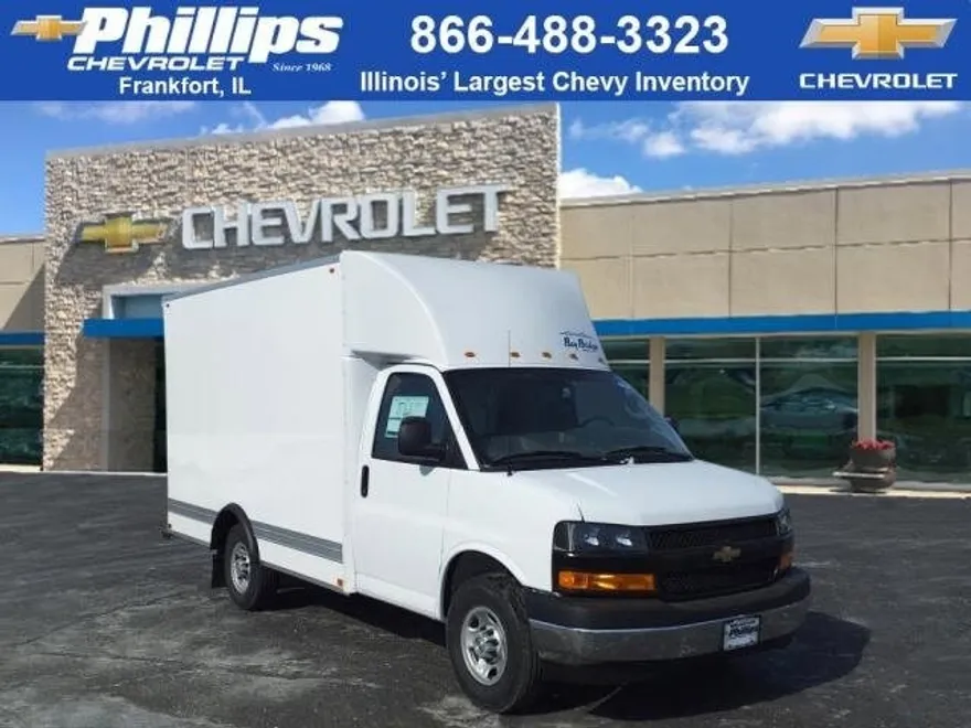 2024 Chevrolet Express 3500 Cutaway Van photo 1