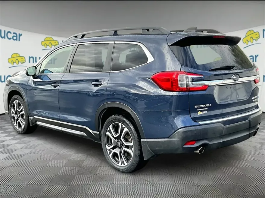 2023 Subaru Ascent Limited photo 1
