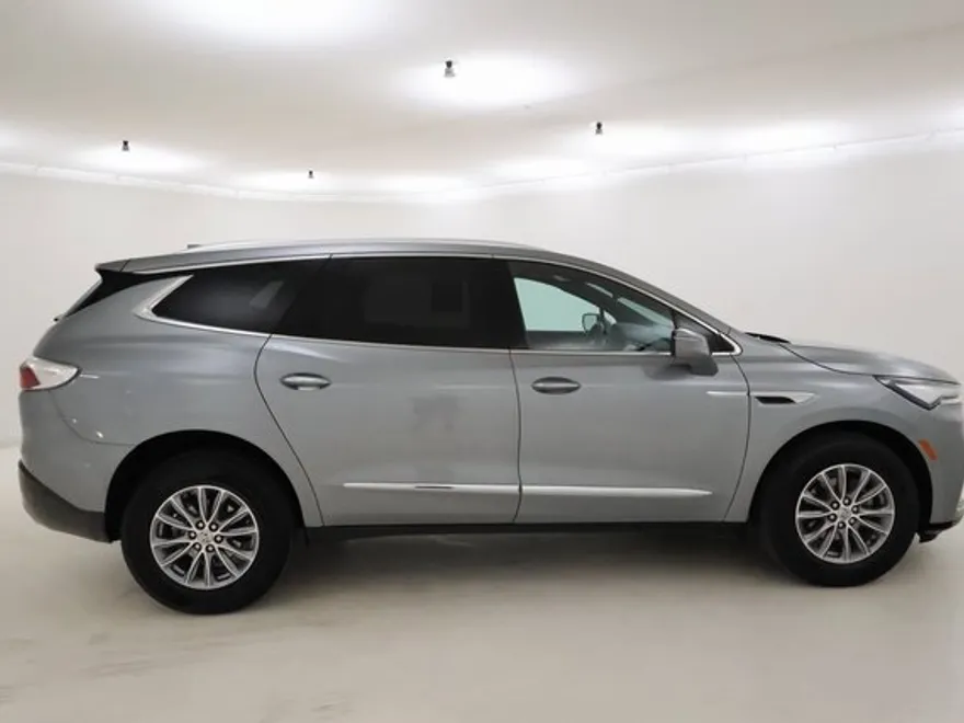 2024 Buick Enclave Premium photo 1