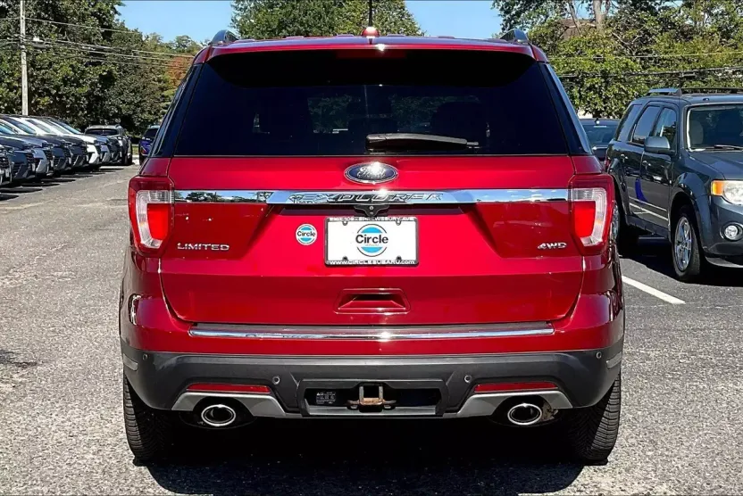 2018 Ford Explorer Limited photo 1