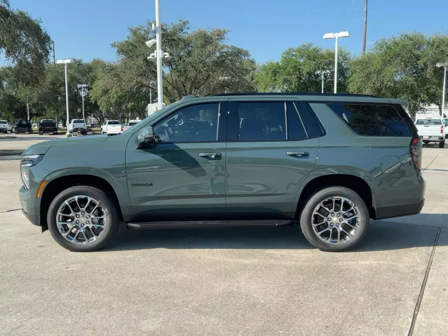 2026 Chevrolet Tahoe RST photo 1