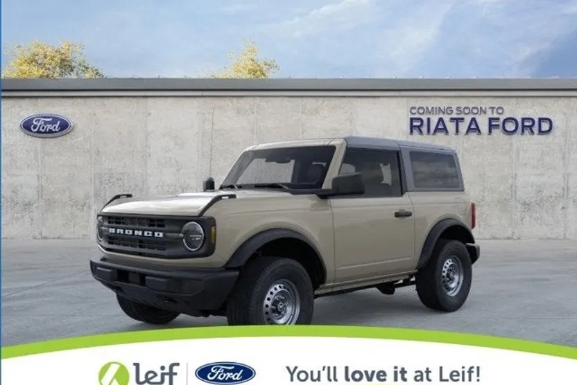 2025 Ford Bronco Base photo 1