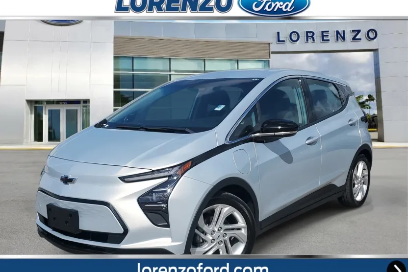 2023 Chevrolet Bolt EV 1LT photo 1