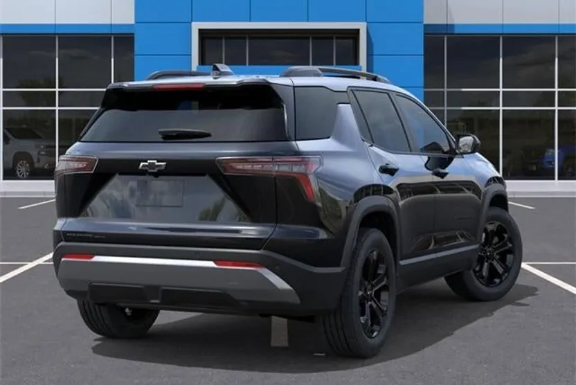 2026 Chevrolet Equinox LT photo 1