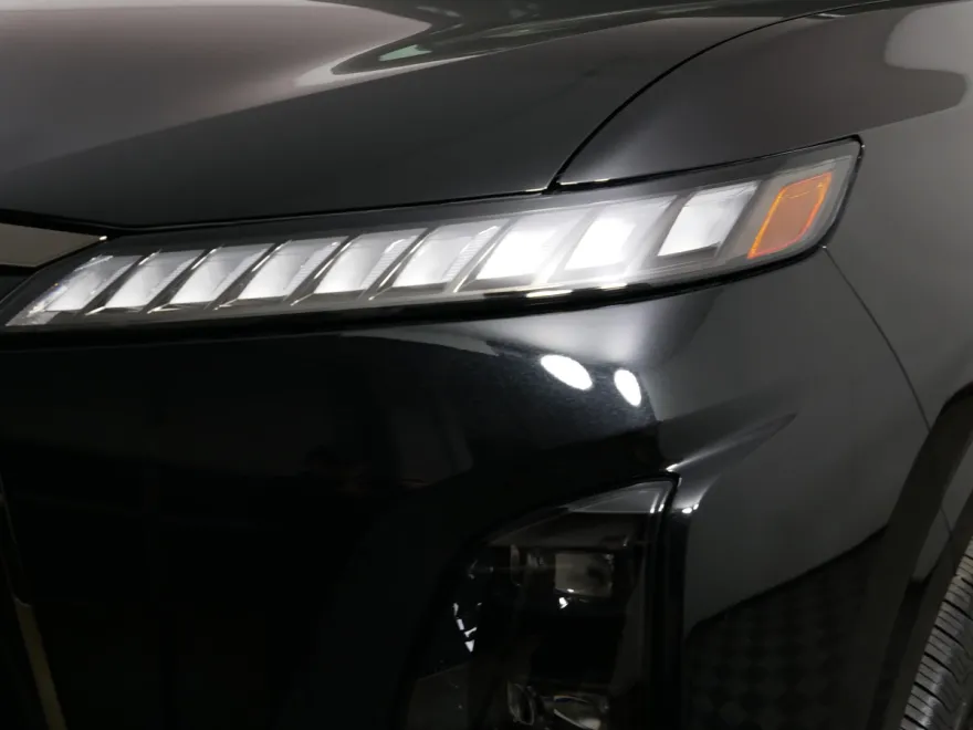 2025 Infiniti QX80 photo 1