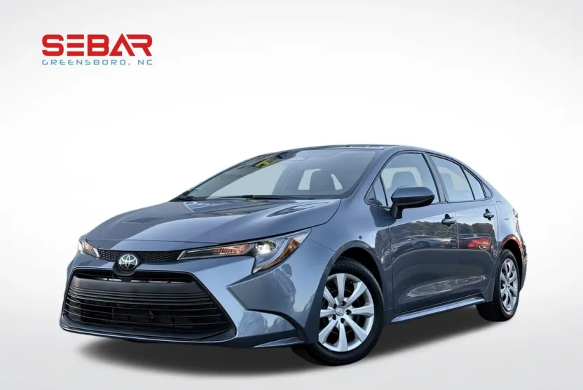 2024 Toyota Corolla LE photo 1