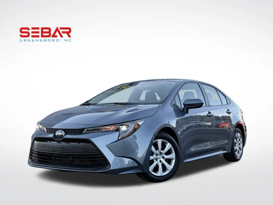 2024 Toyota Corolla LE photo 1