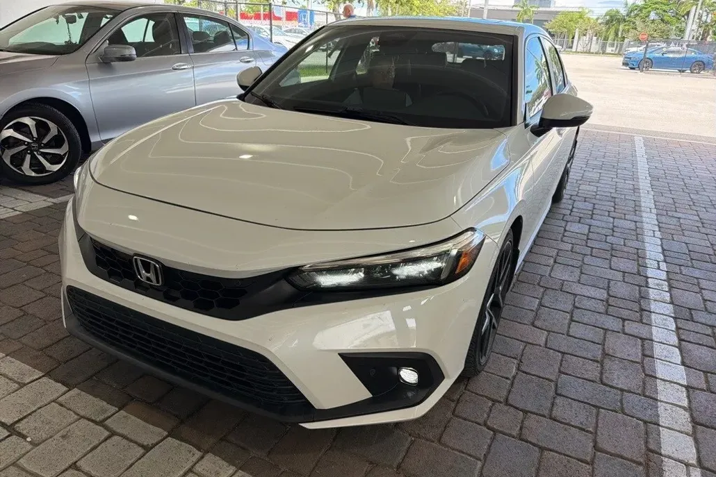 2022 Honda Civic Sport Touring Hatchback photo 1
