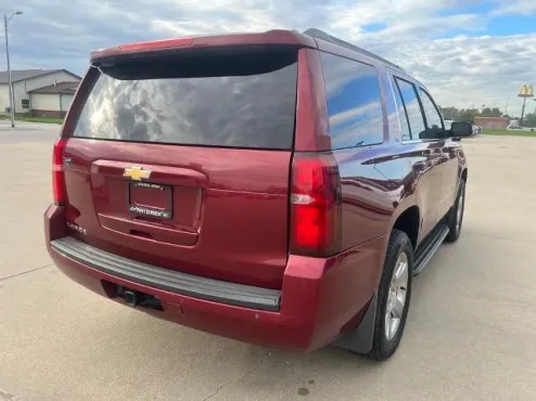 2018 Chevrolet Tahoe LT photo 4