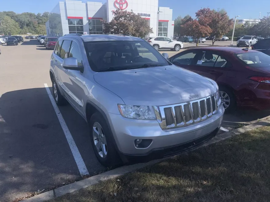 2012 Jeep Grand Cherokee Laredo photo 1