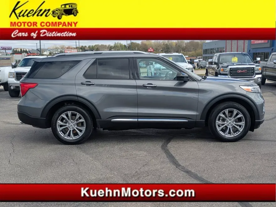 2023 Ford Explorer Limited photo 1