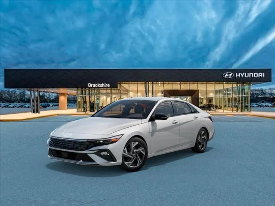 2025 Hyundai Elantra SEL Sport photo 1