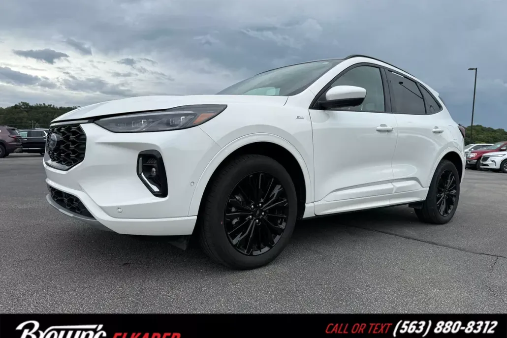 2023 Ford Escape ST-Line Elite photo 1