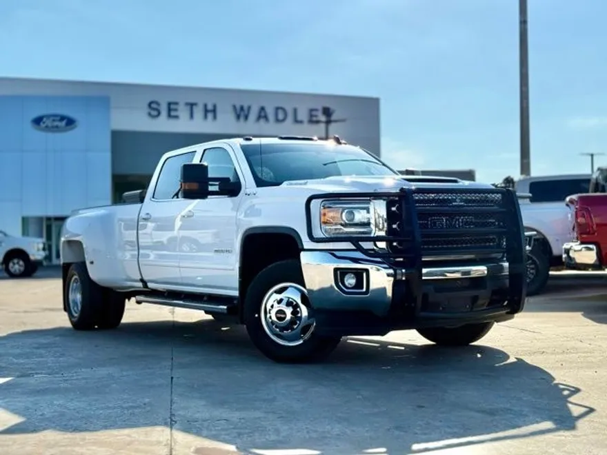 2017 Gmc Sierra SLE photo 1