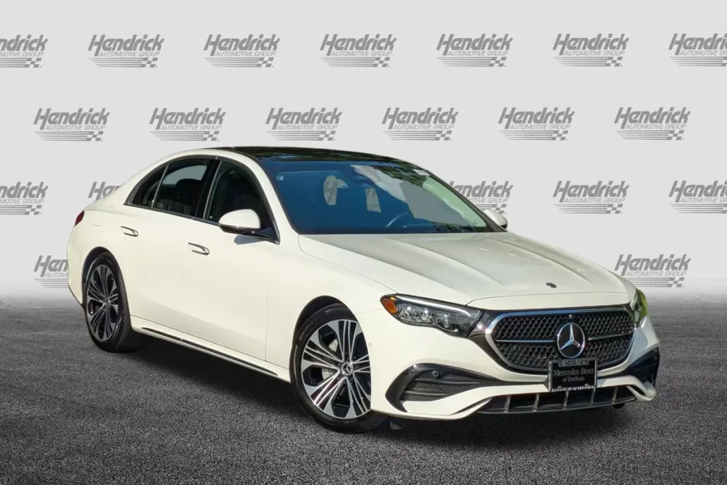 2025 Mercedes Benz E 350 4MATIC photo 1