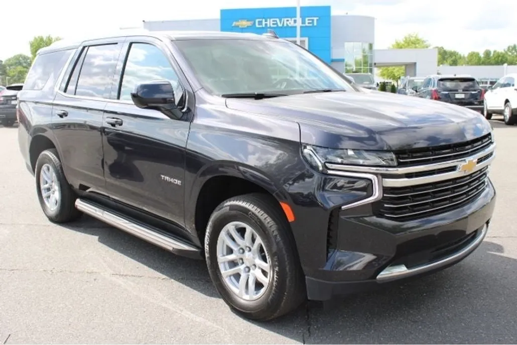 2023 Chevrolet Tahoe LT photo 1