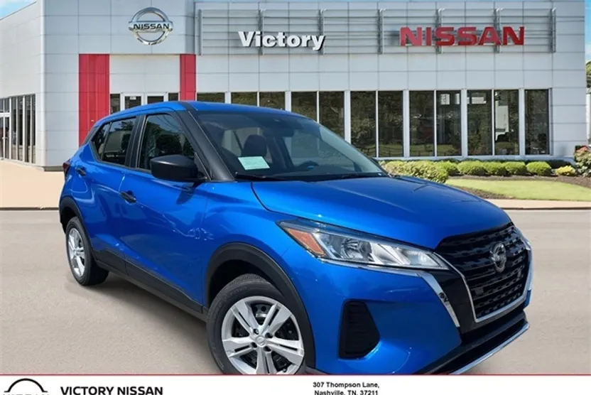 2025 Nissan Kicks Play S photo 1