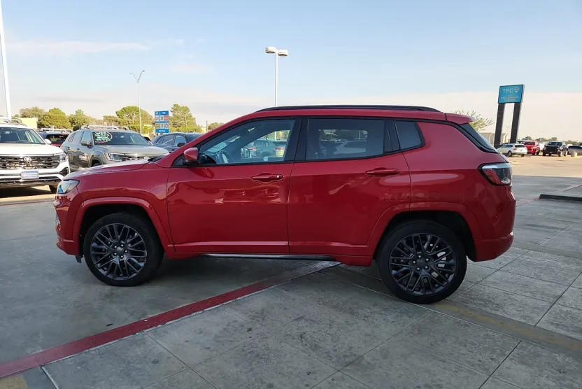 2023 Jeep Compass Limited photo 1