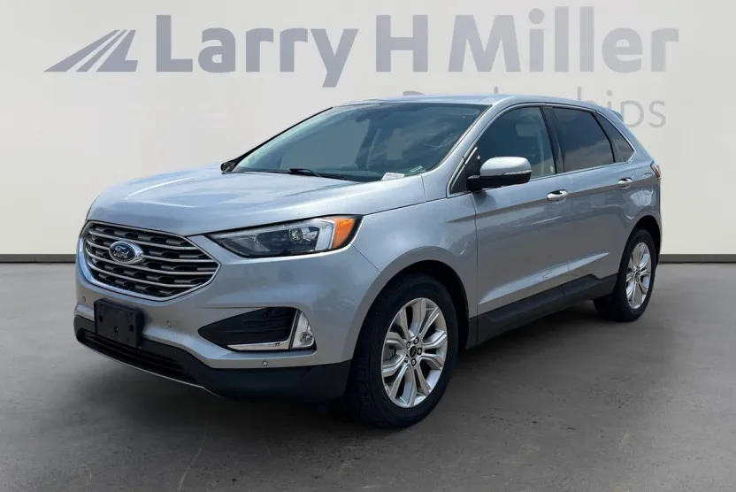 2024 Ford Edge Titanium photo 1