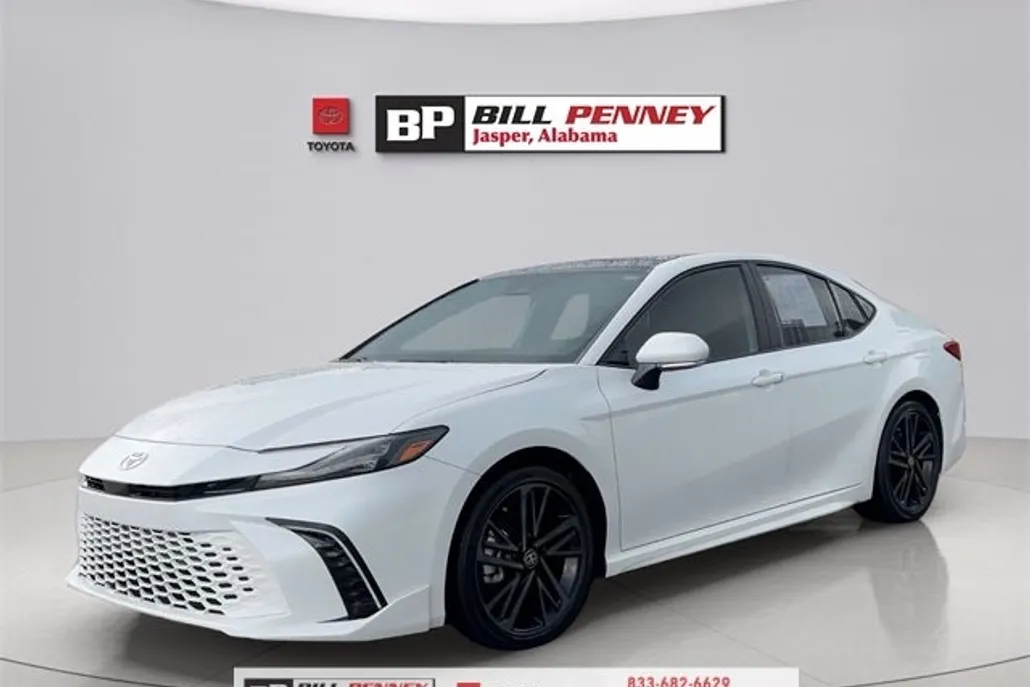 2025 Toyota Camry XSE photo 1