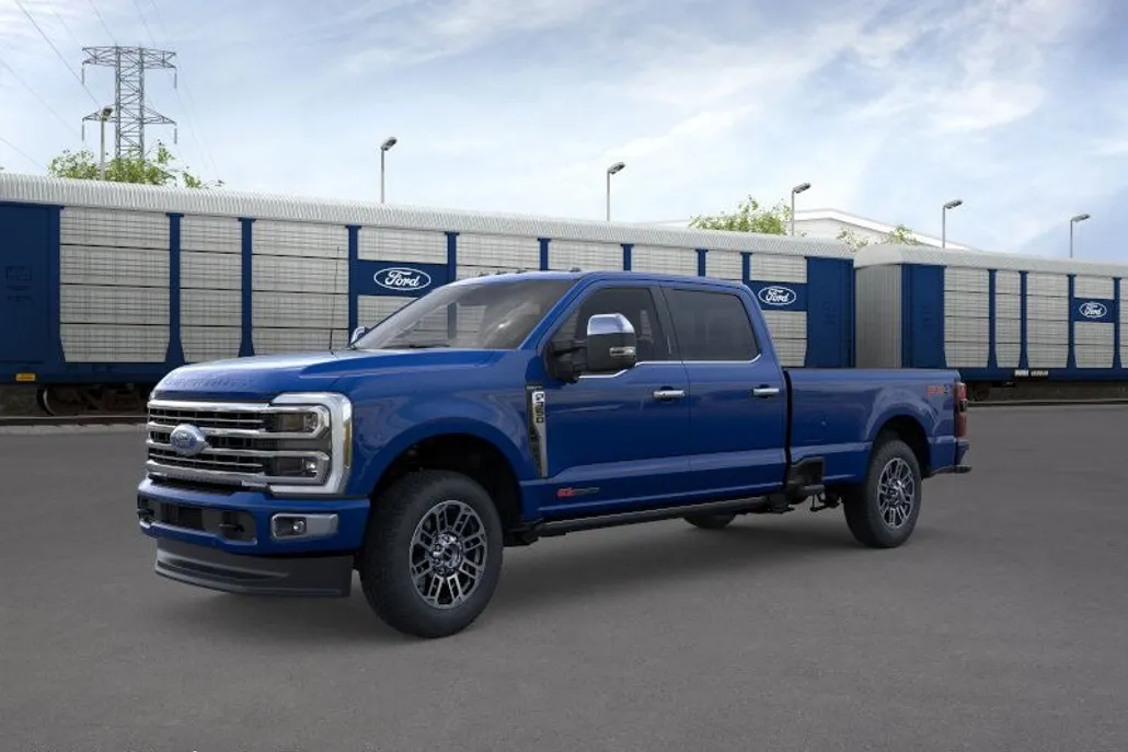 2026 Ford F-350 Platinum photo 1