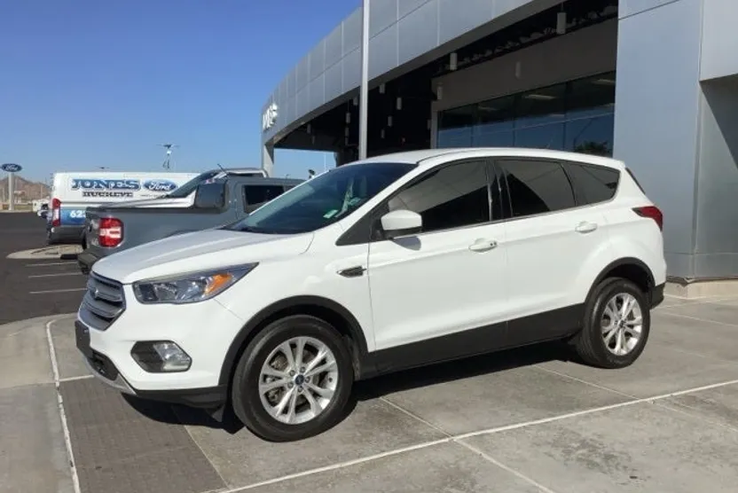 2019 Ford Escape SE photo 1