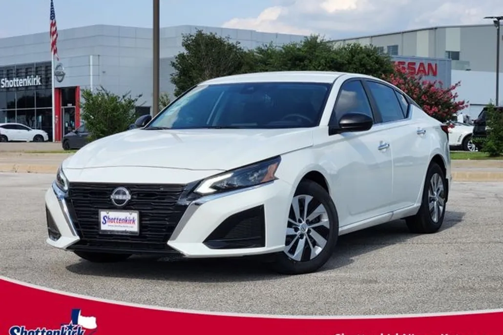 2025 Nissan Altima 2.5 S photo 1
