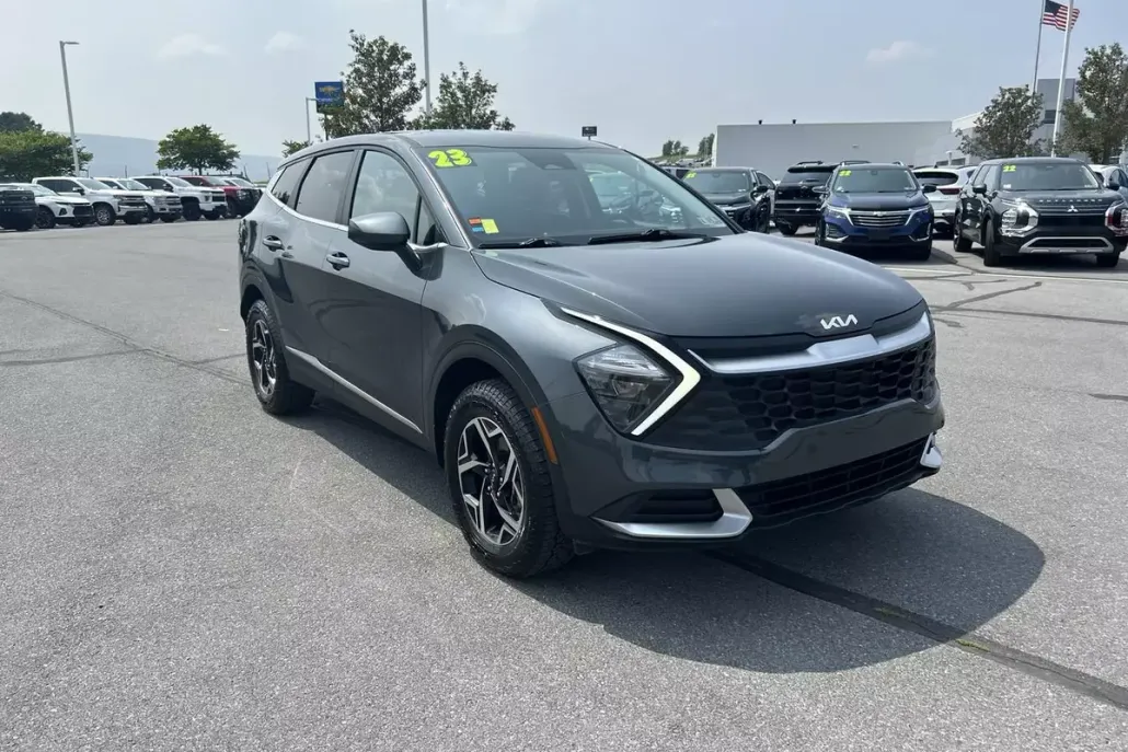 2023 Kia Sportage LX photo 1