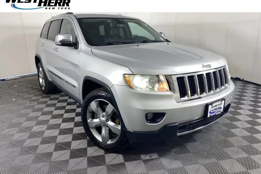 2013 Jeep Grand Cherokee Limited photo 1