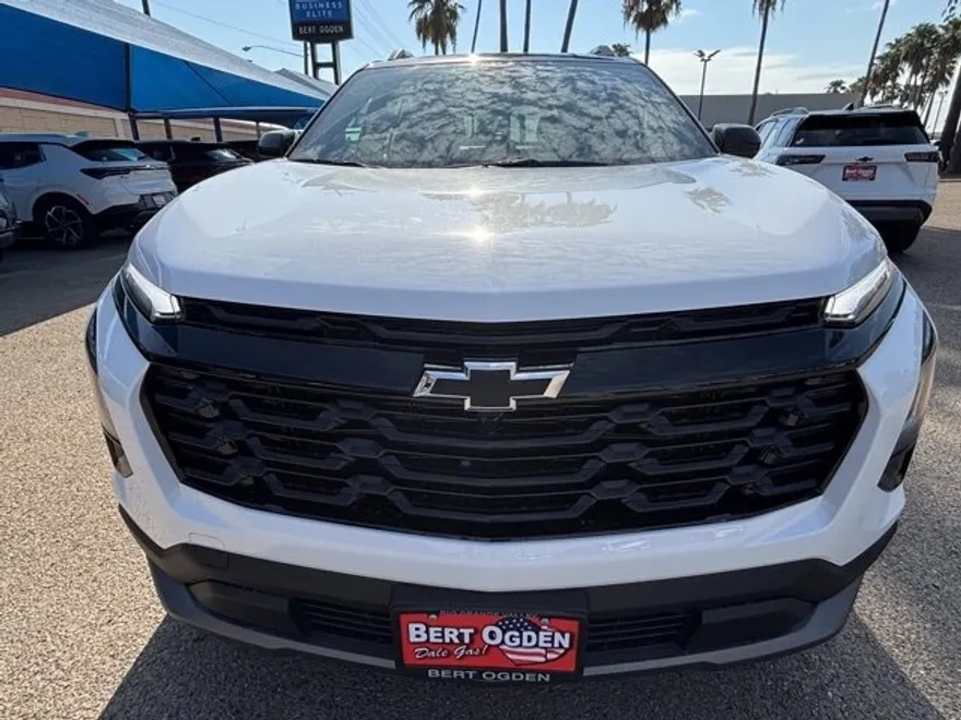 2026 Chevrolet Equinox LT photo 1