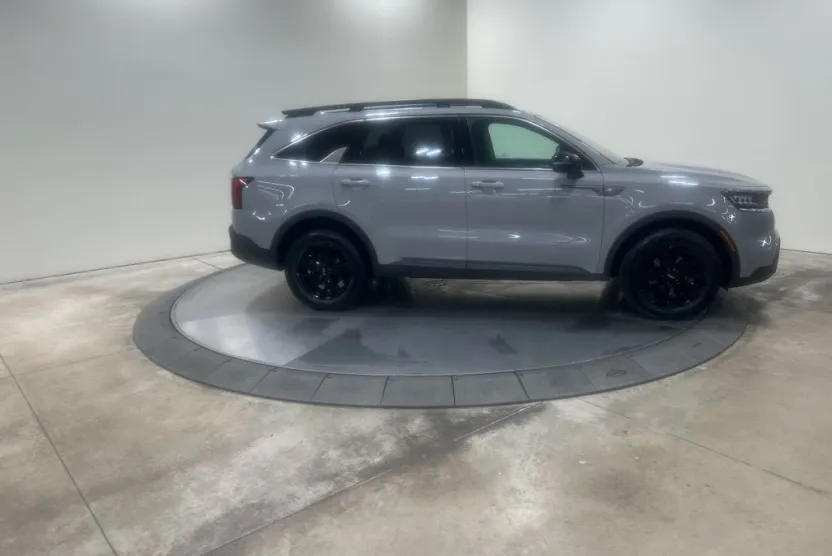 2022 Kia Sorento S photo 1