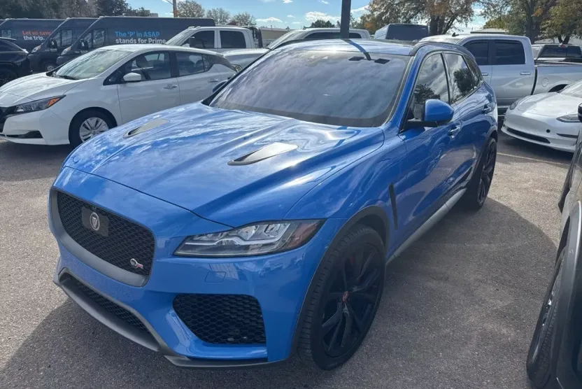 2020 Jaguar F-PACE SVR photo 1
