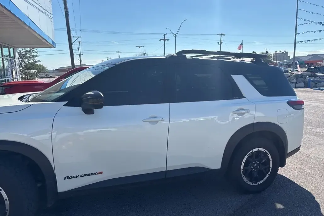 2024 Nissan Pathfinder Rock Creek photo 1