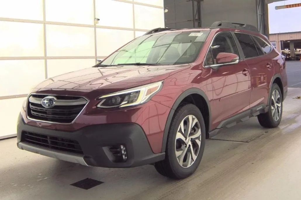 2022 Subaru Outback Limited XT photo 1